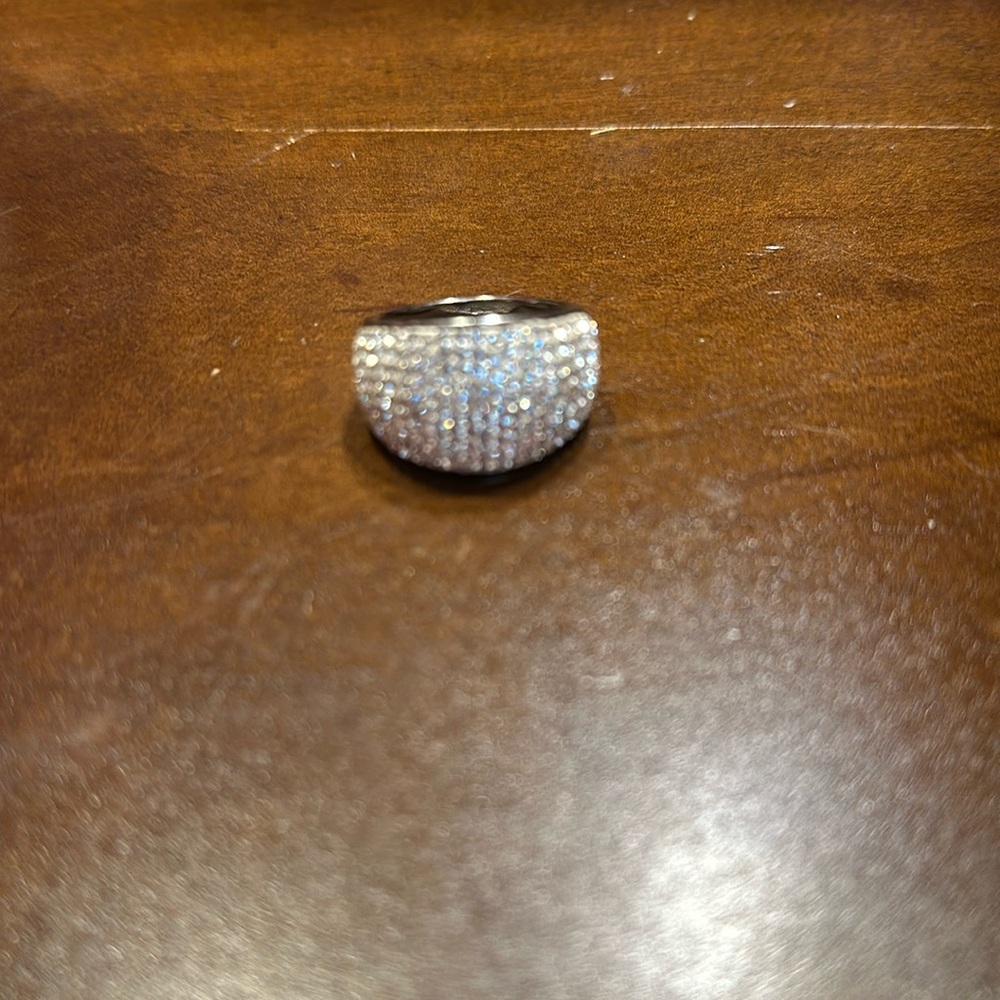 Beautiful women’s cz ring
